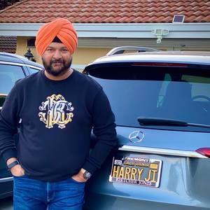 Meet your Posher, Harmeet